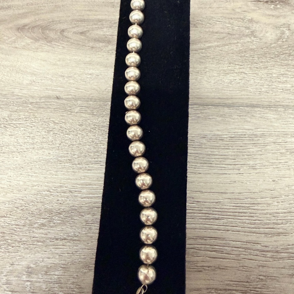 Elegant Silver Tone Pearl‎ Necklace